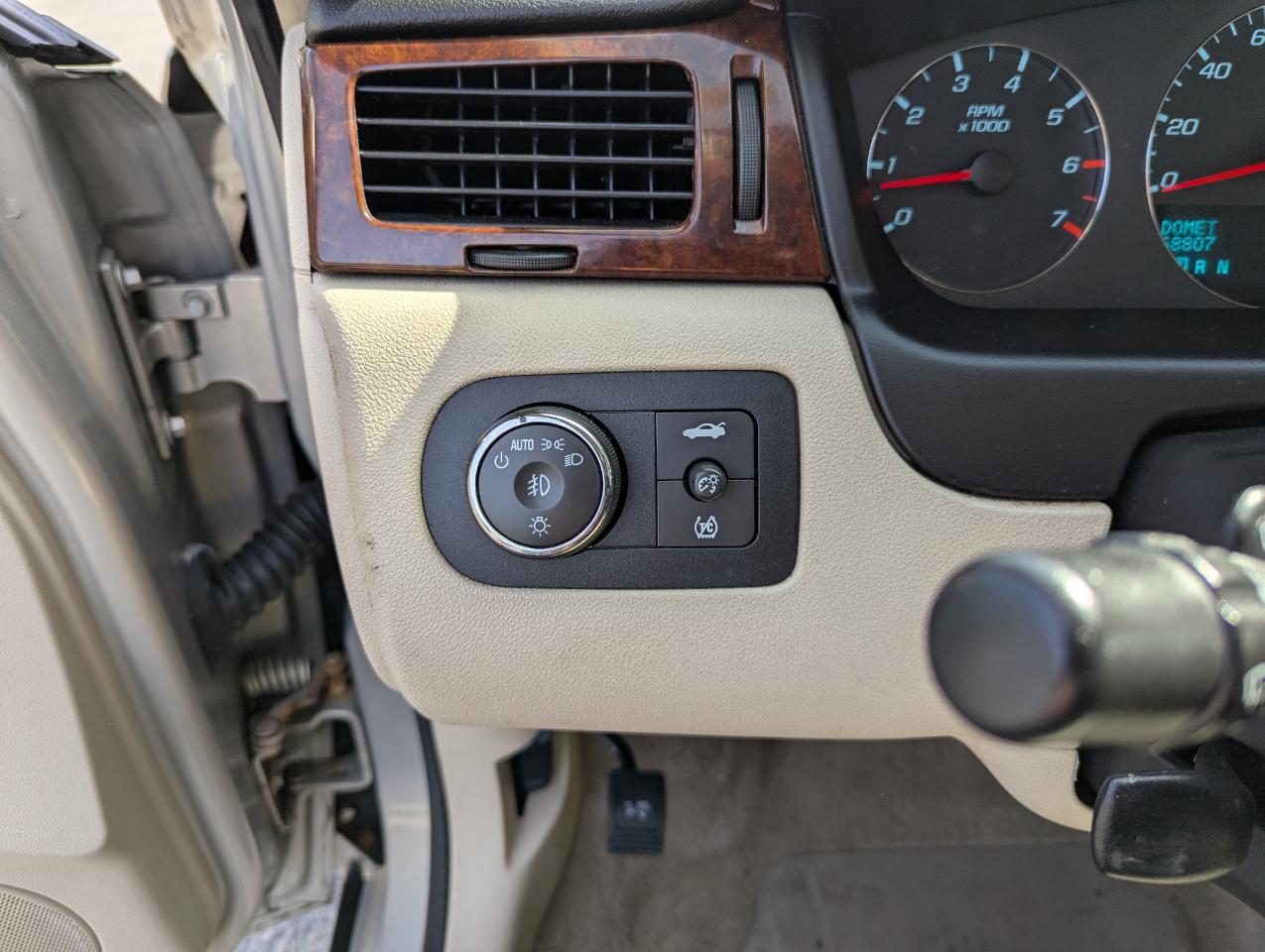 Chevrolet Impala 4dr Sdn LT Fleet 2011