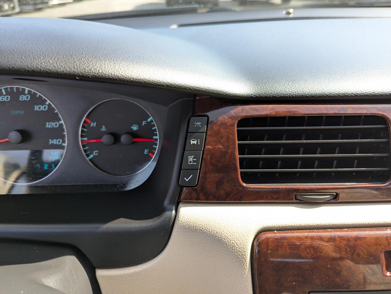 Chevrolet Impala 4dr Sdn LT Fleet 2011