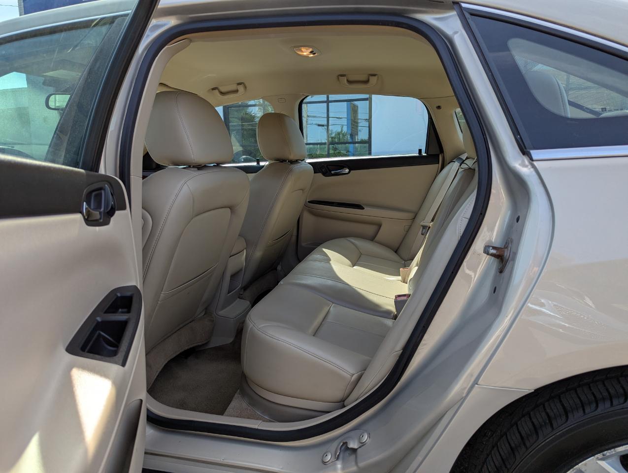 Chevrolet Impala 4dr Sdn LT Fleet 2011