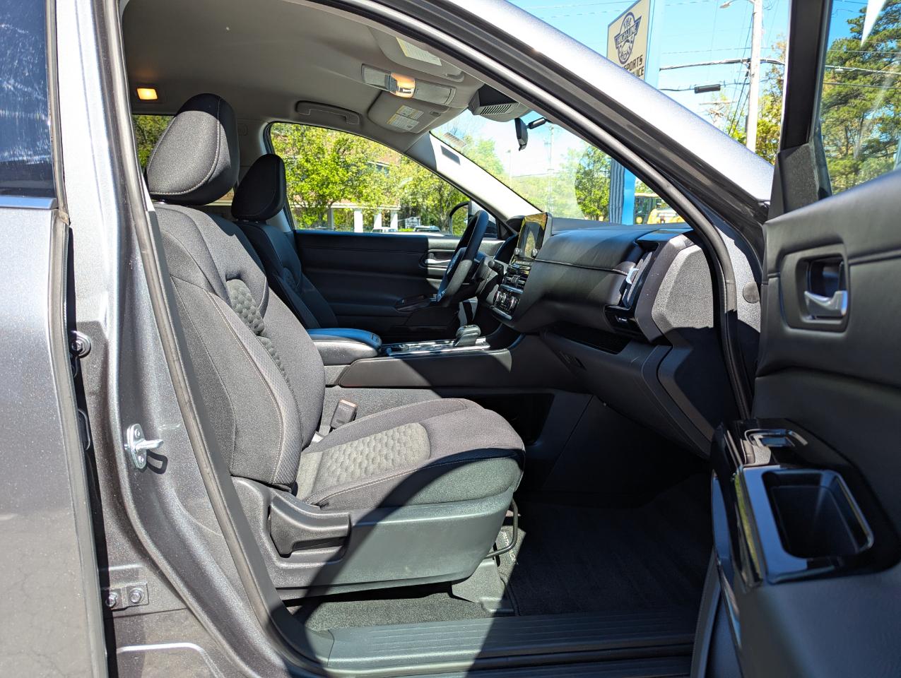Nissan Pathfinder S 4WD 2022