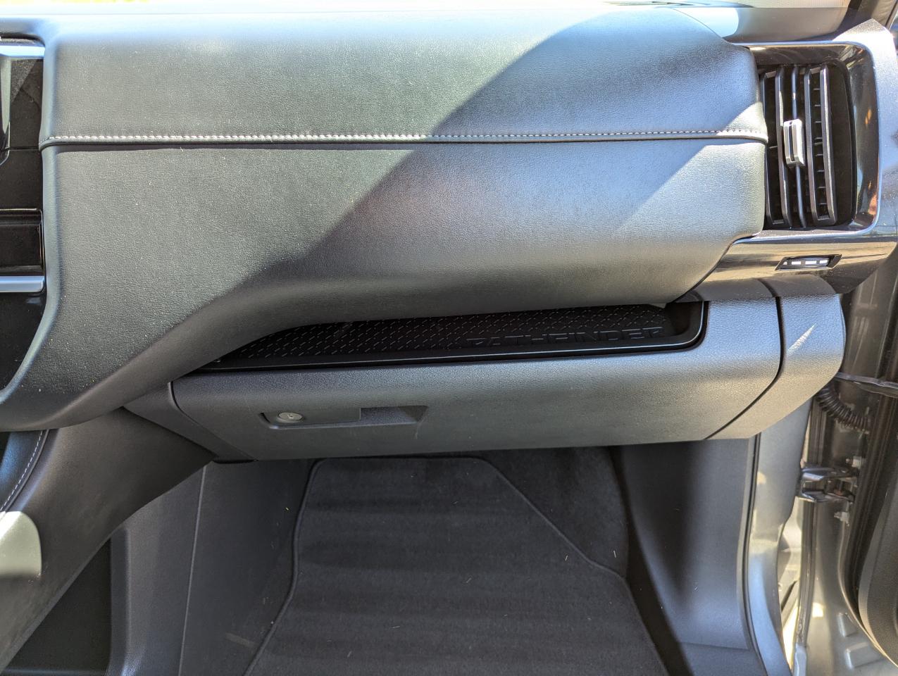 Nissan Pathfinder S 4WD 2022
