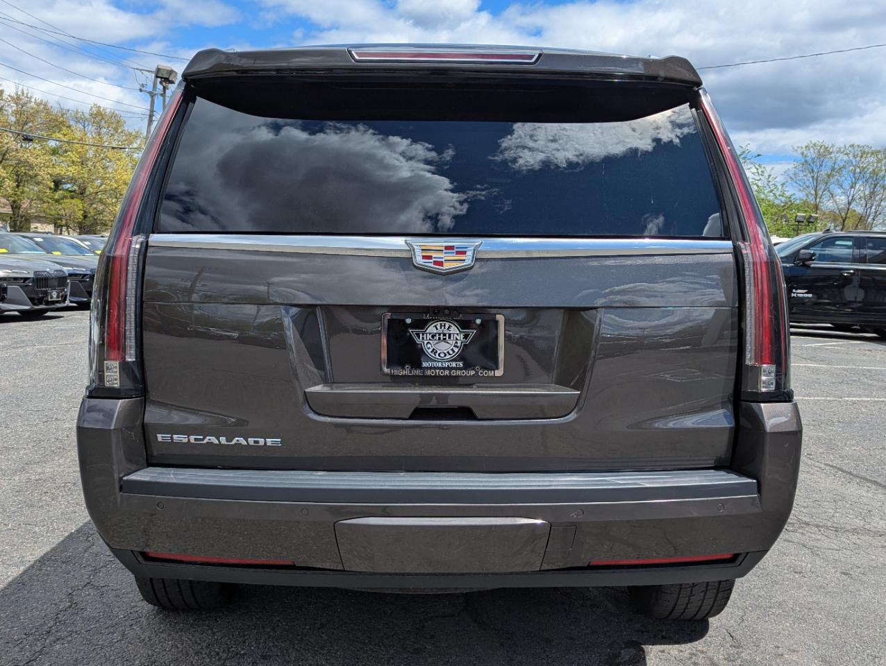 Cadillac Escalade 4WD 4dr Platinum 2020