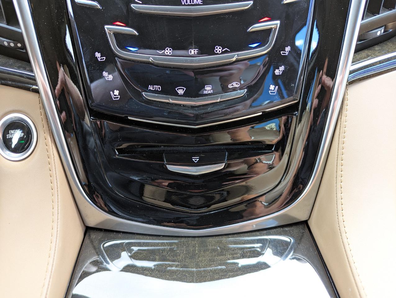 Cadillac Escalade 4WD 4dr Platinum 2020