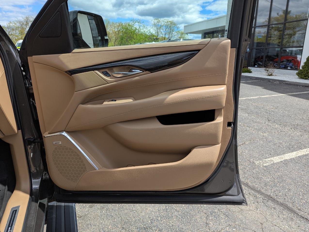 Cadillac Escalade 4WD 4dr Platinum 2020