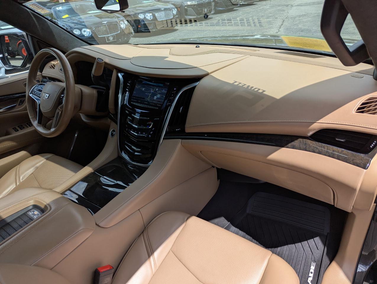 Cadillac Escalade 4WD 4dr Platinum 2020