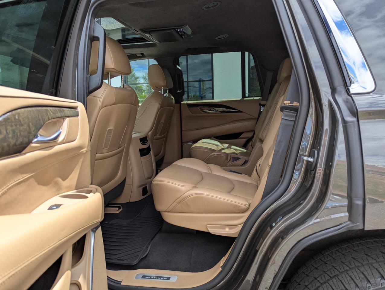 Cadillac Escalade 4WD 4dr Platinum 2020