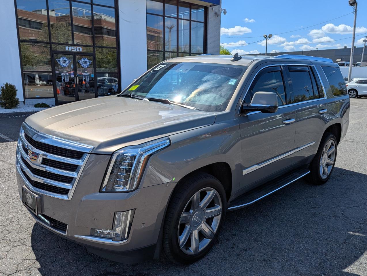 Cadillac Escalade 4WD 4dr Luxury 2017