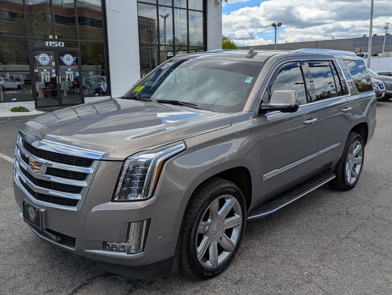 Cadillac Escalade 4WD 4dr Luxury 2017