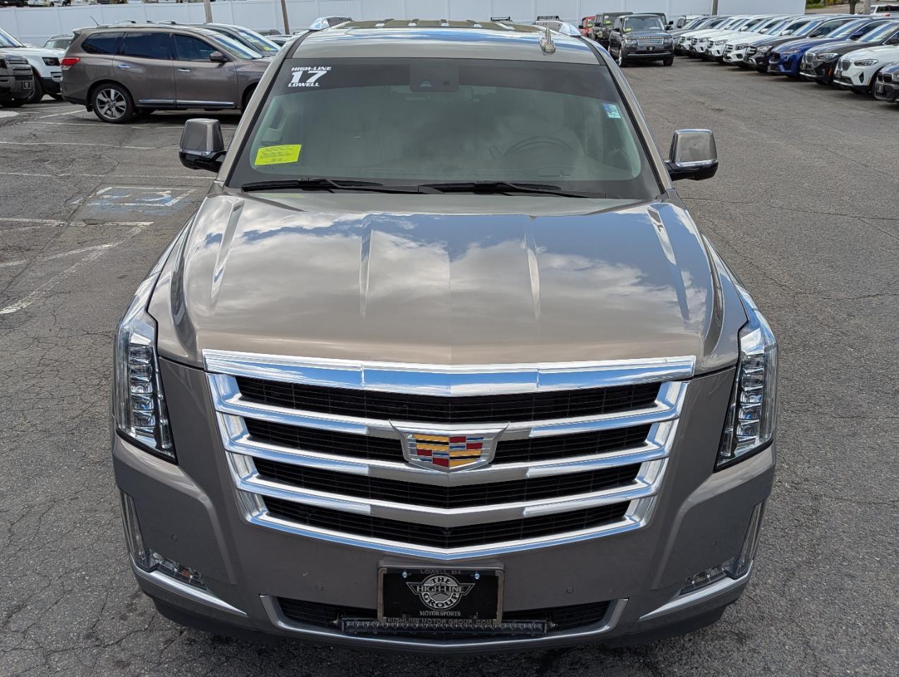 Cadillac Escalade 4WD 4dr Luxury 2017