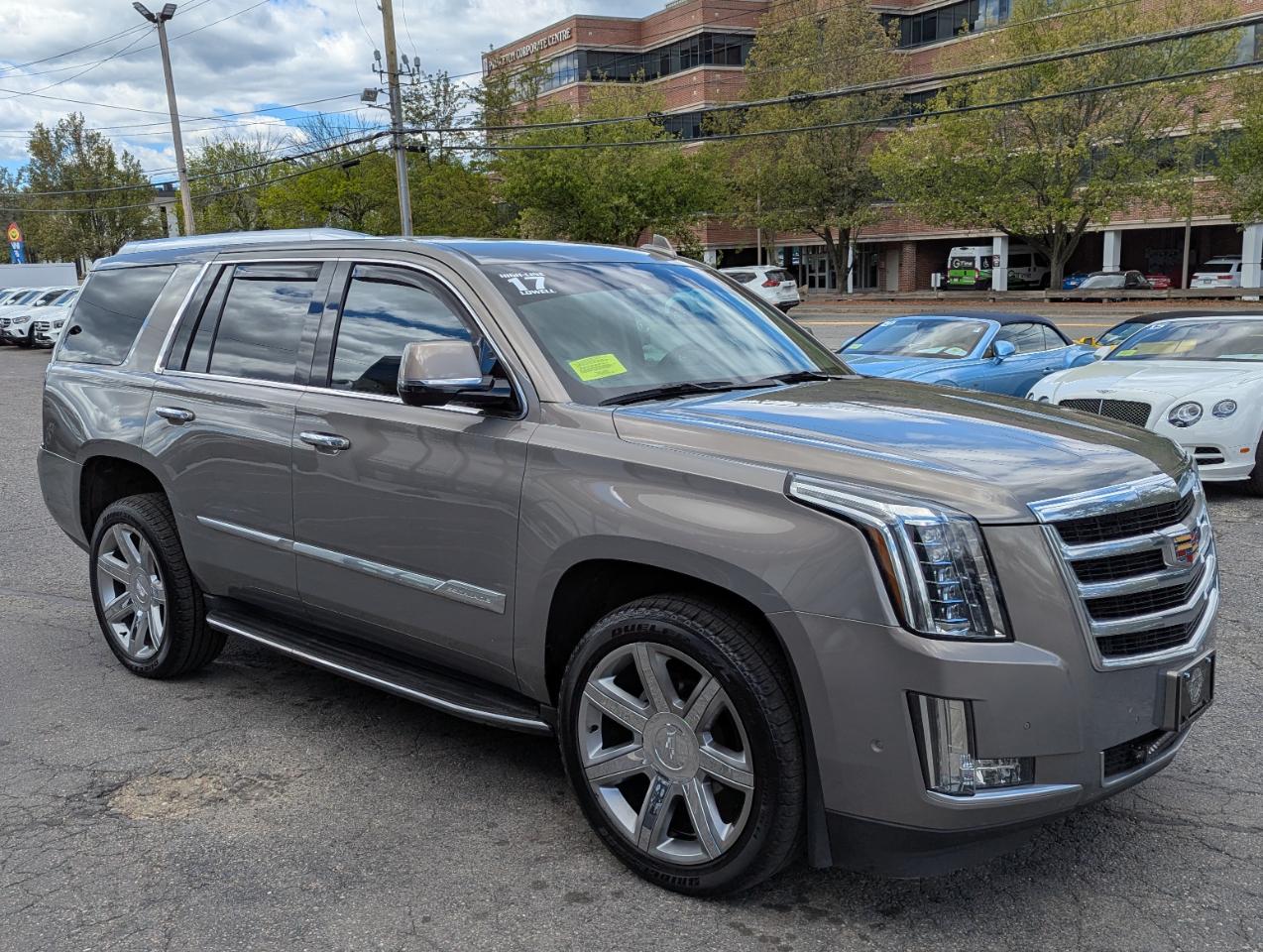 Cadillac Escalade 4WD 4dr Luxury 2017