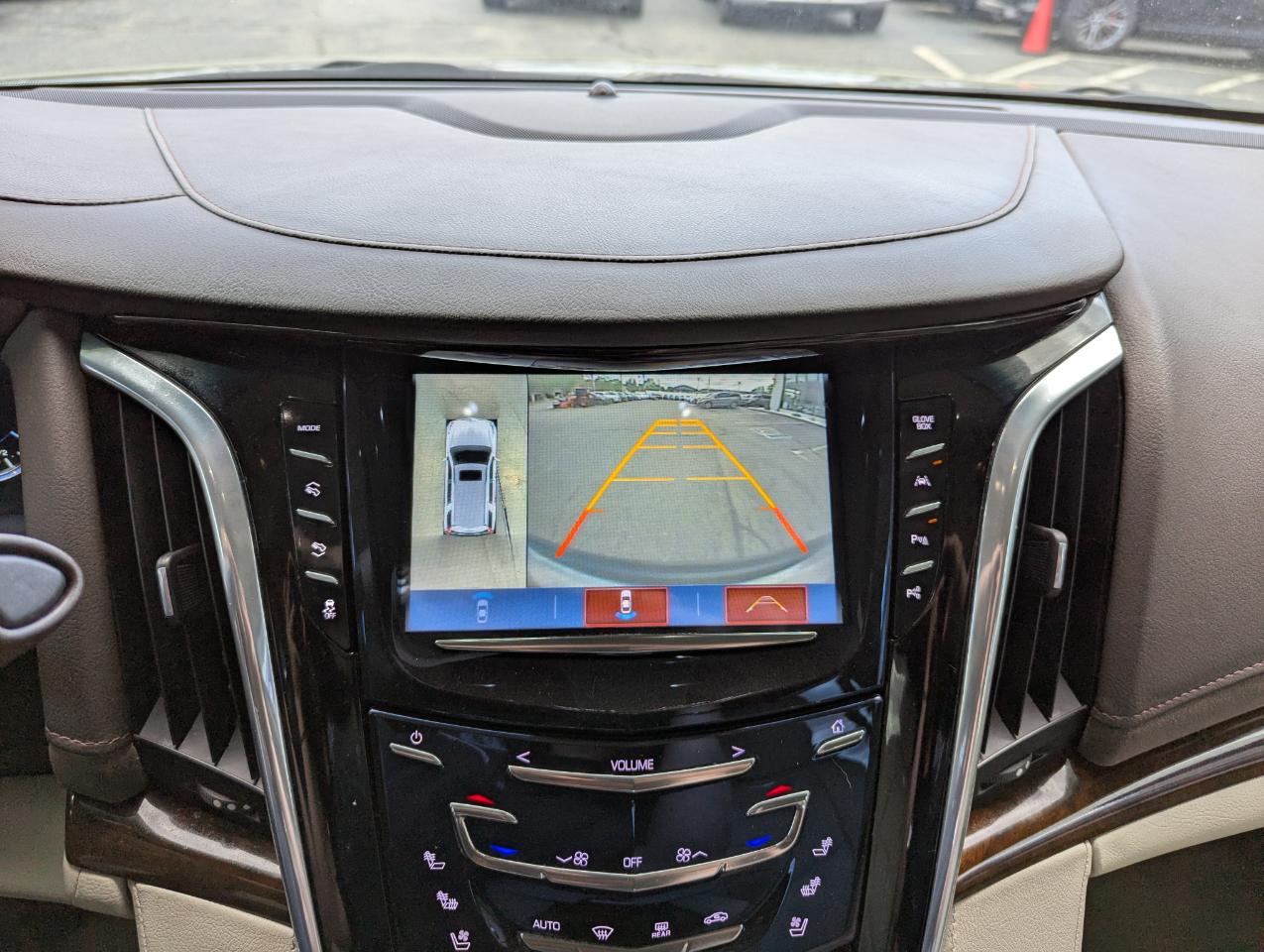 Cadillac Escalade 4WD 4dr Luxury 2017
