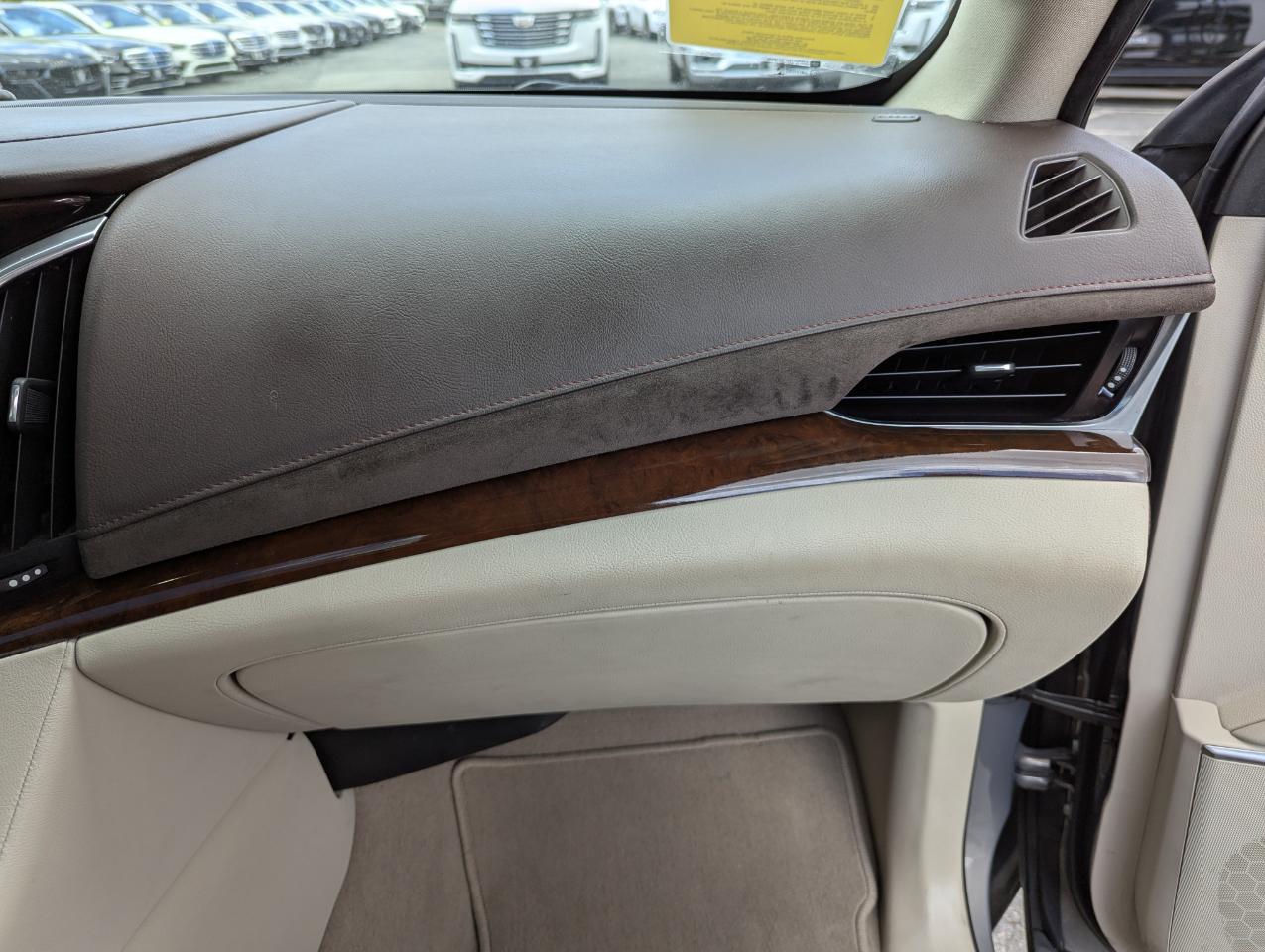 Cadillac Escalade 4WD 4dr Luxury 2017