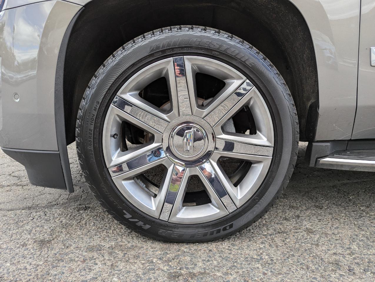 Cadillac Escalade 4WD 4dr Luxury 2017