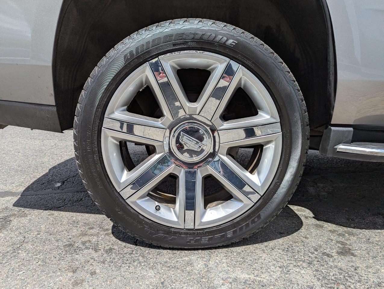 Cadillac Escalade 4WD 4dr Luxury 2017