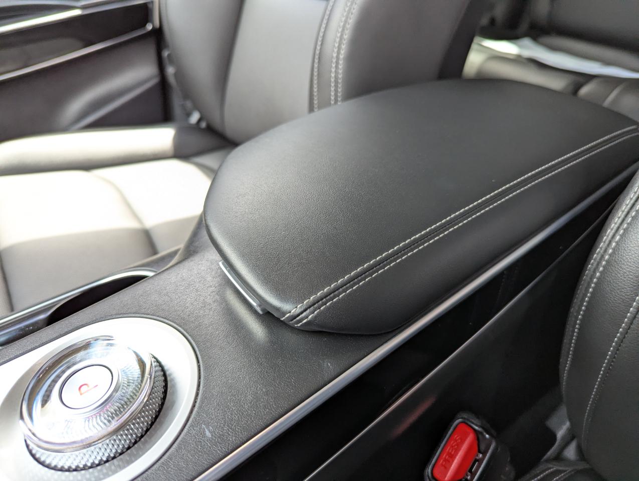 Genesis GV70 2.5T AWD 2023