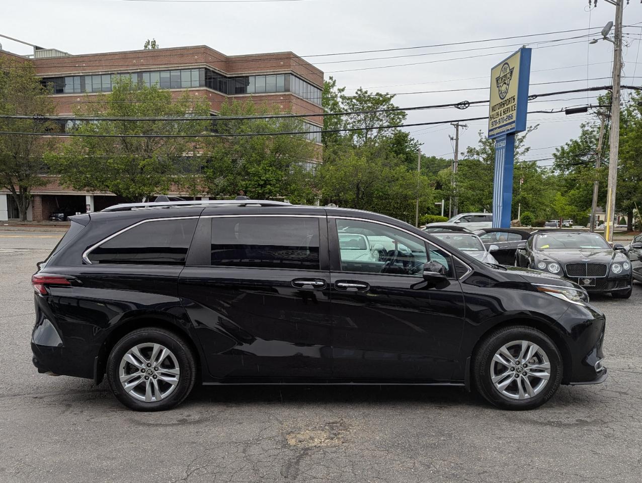 Toyota Sienna Limited AWD 7-Passenger (Natl) 2022
