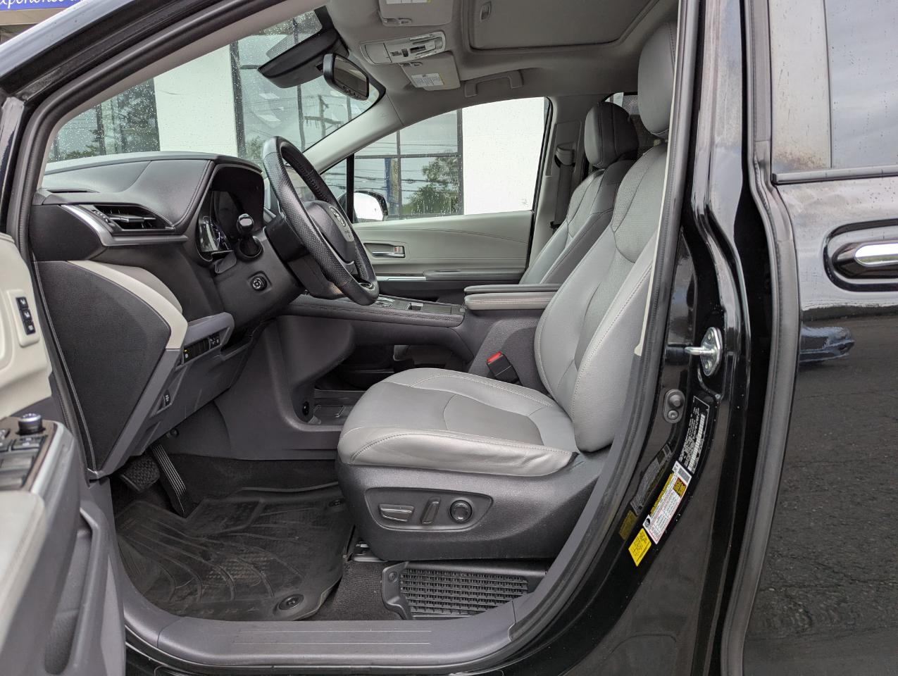 Toyota Sienna Limited AWD 7-Passenger (Natl) 2022