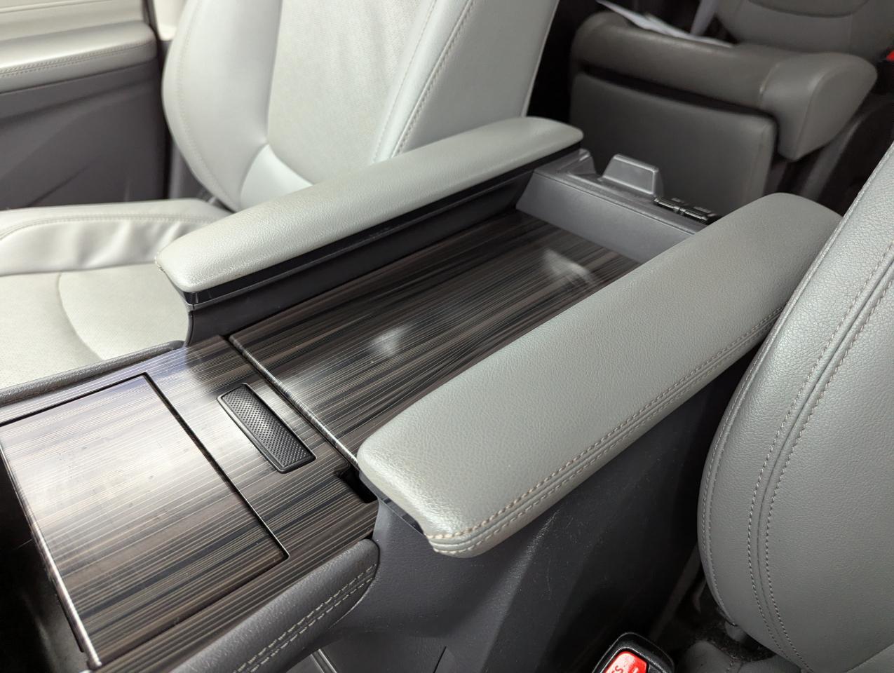 Toyota Sienna Limited AWD 7-Passenger (Natl) 2022