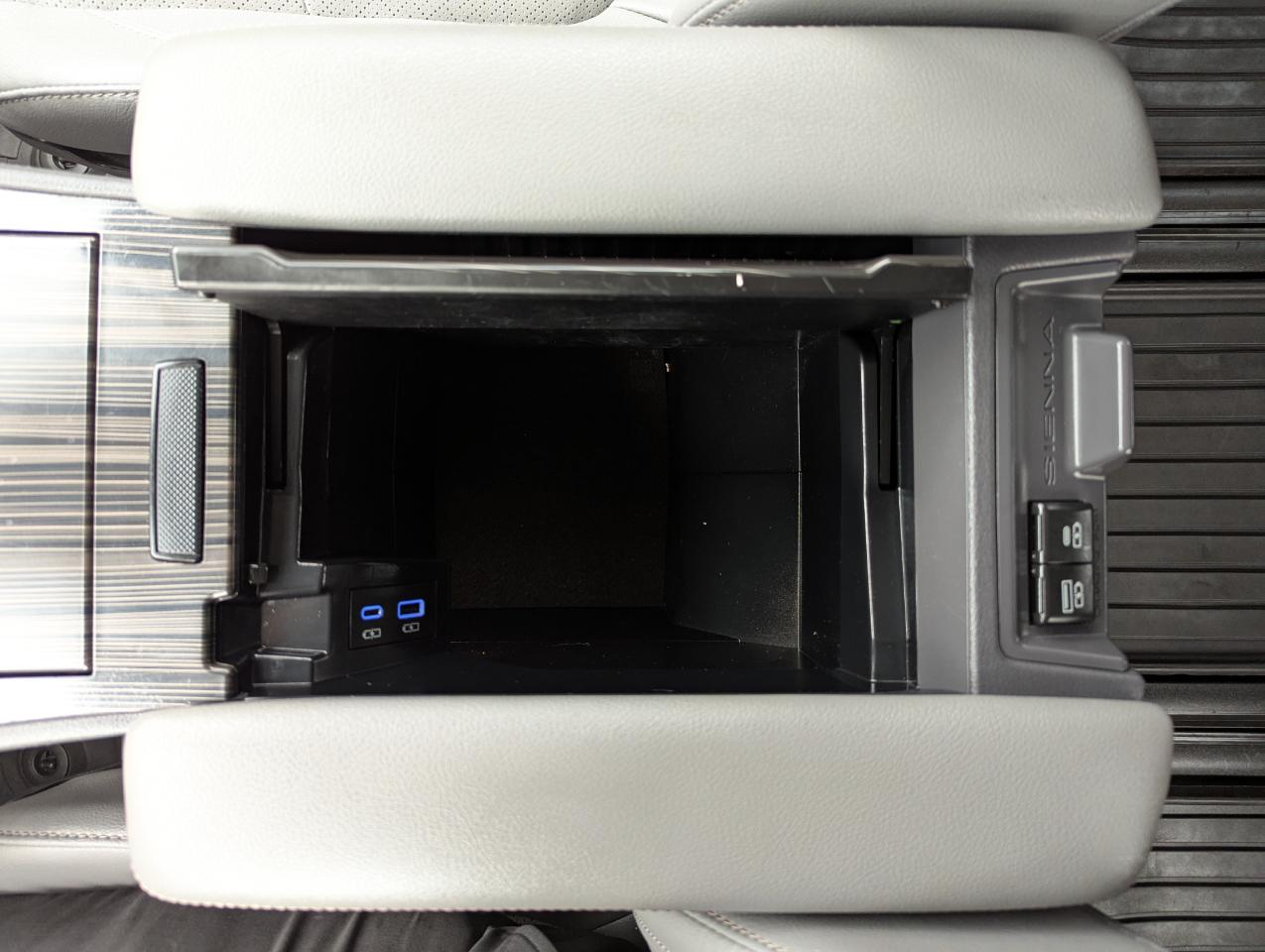 Toyota Sienna Limited AWD 7-Passenger (Natl) 2022