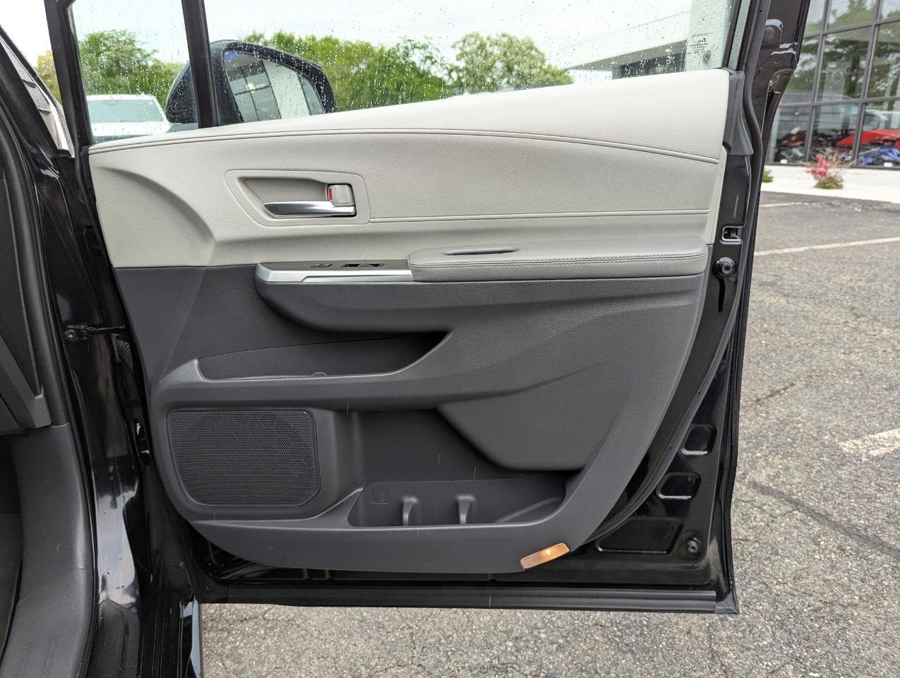 Toyota Sienna Limited AWD 7-Passenger (Natl) 2022