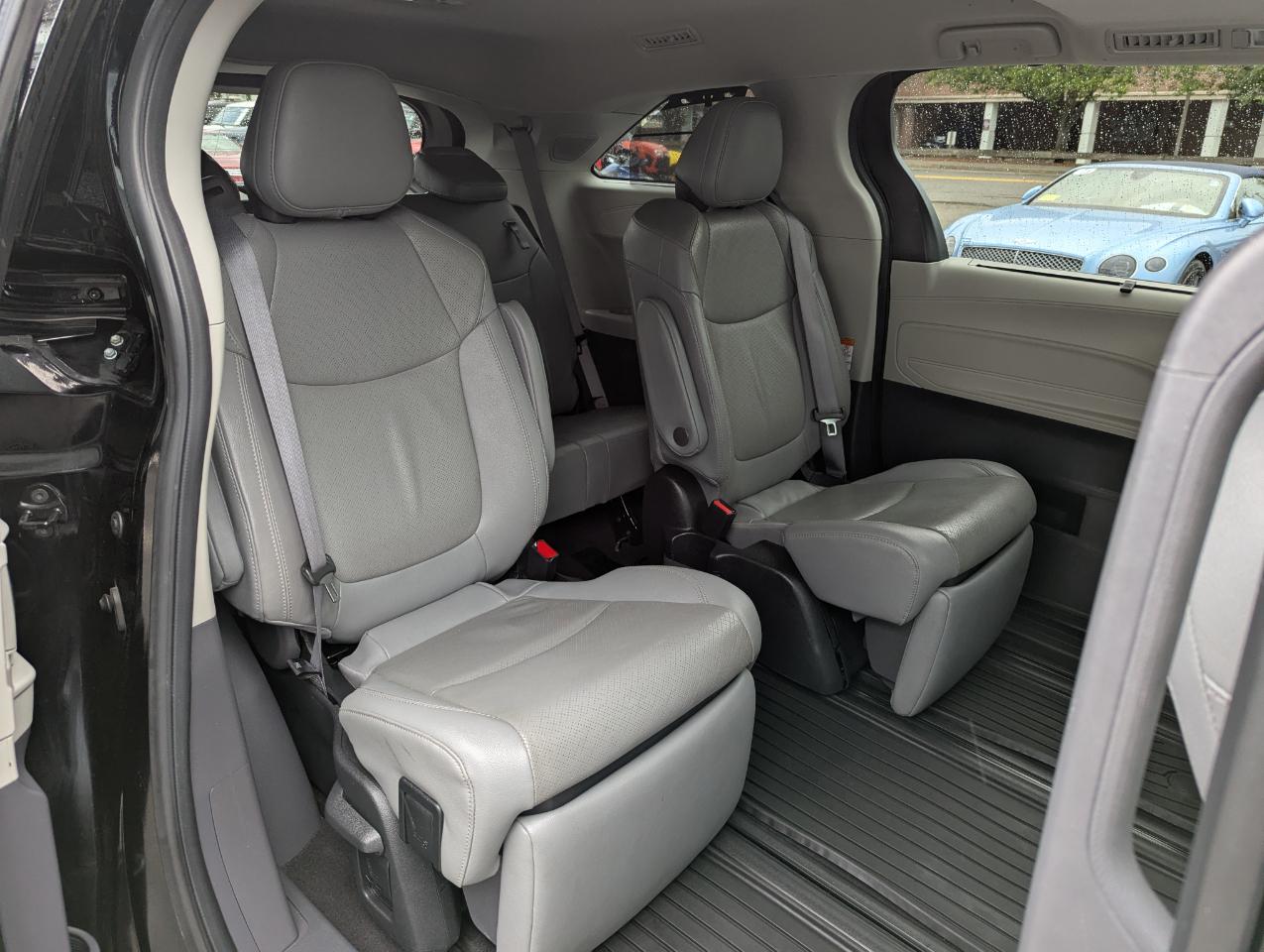 Toyota Sienna Limited AWD 7-Passenger (Natl) 2022