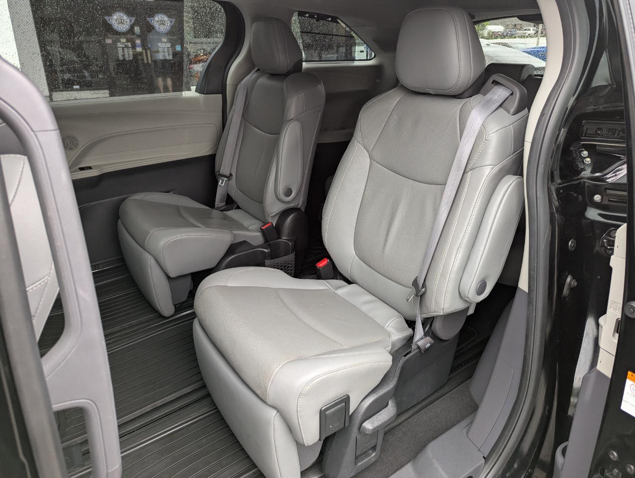 Toyota Sienna Limited AWD 7-Passenger (Natl) 2022