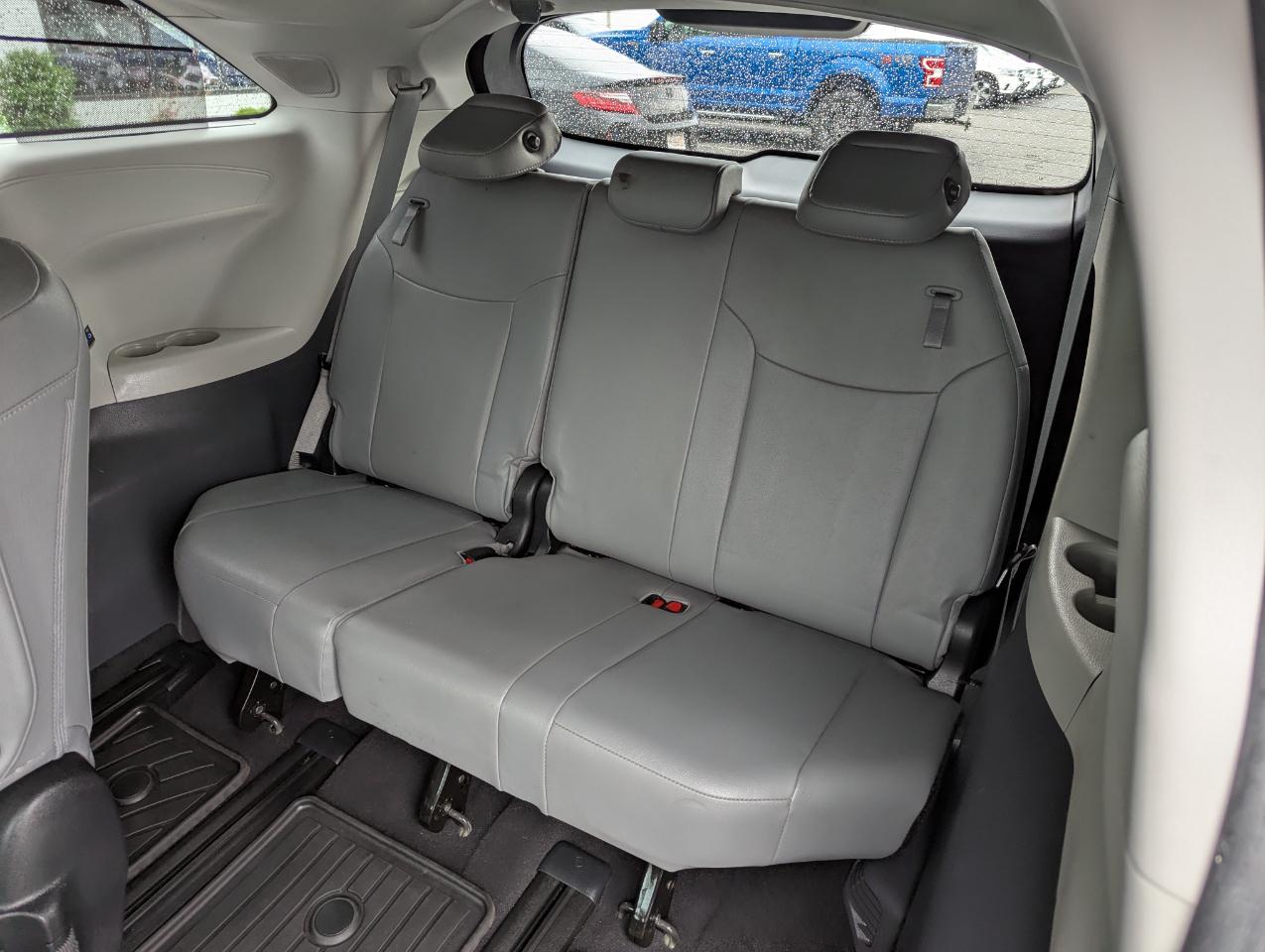 Toyota Sienna Limited AWD 7-Passenger (Natl) 2022