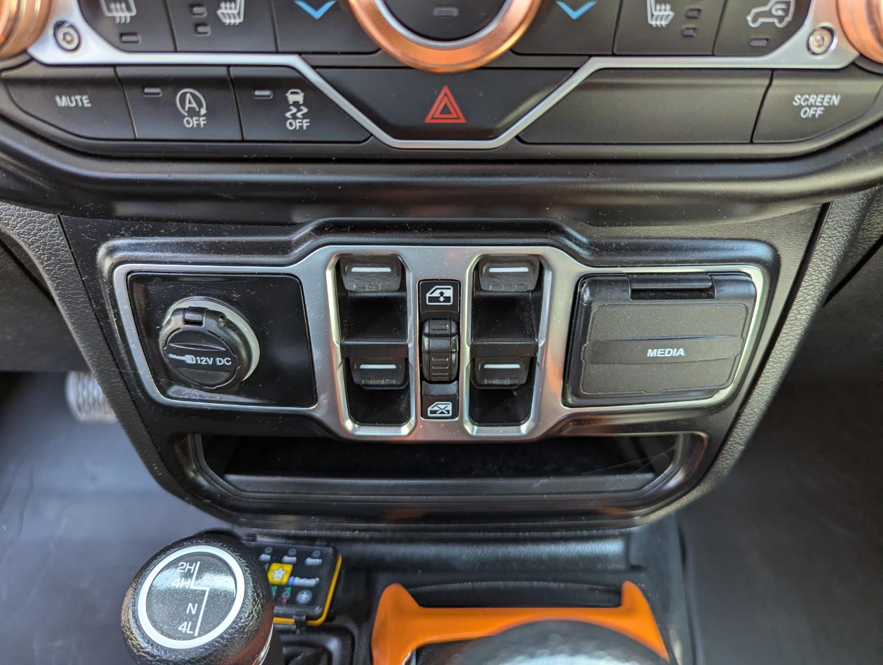 Jeep Gladiator Willys 4x4 2022