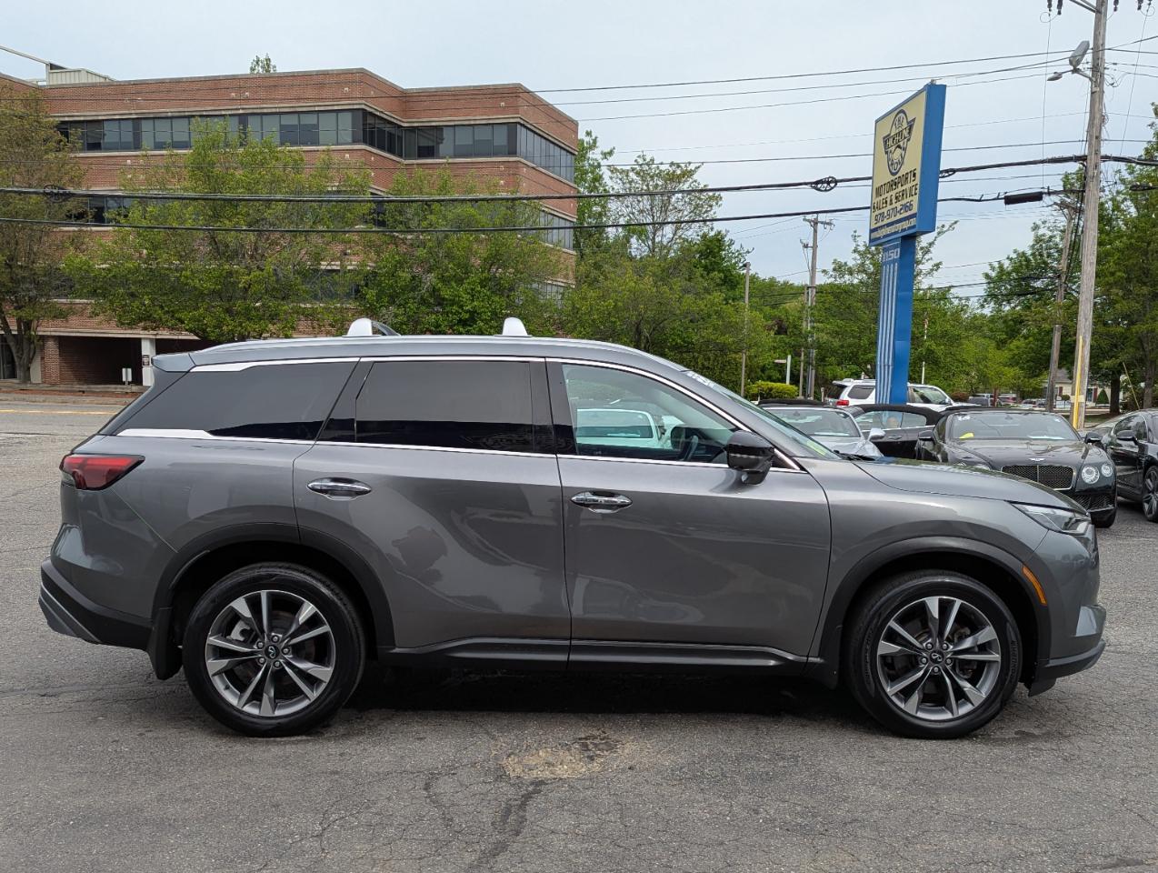 Infiniti QX60 LUXE AWD 2022