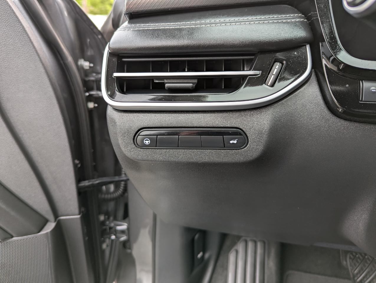 Infiniti QX60 LUXE AWD 2022