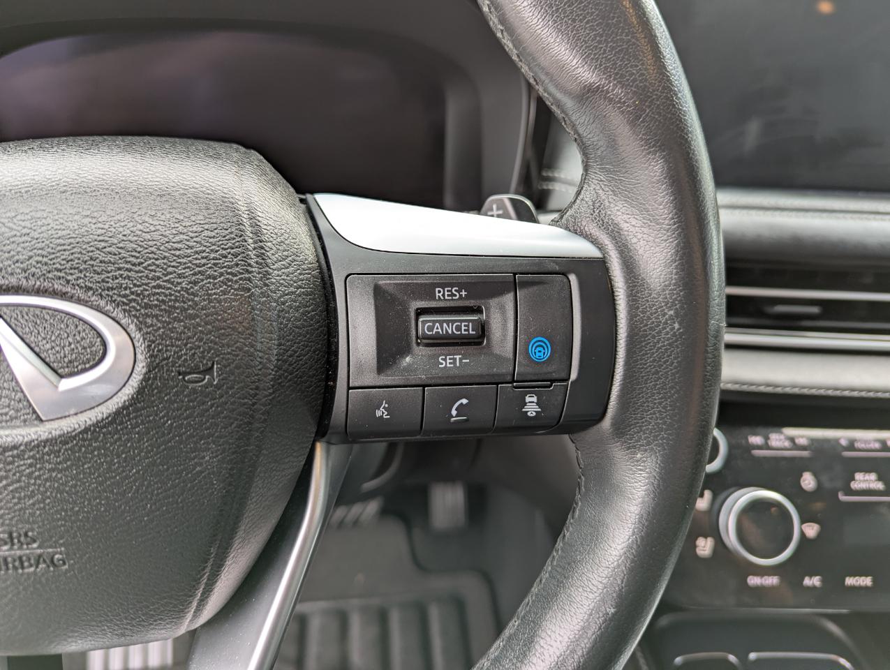 Infiniti QX60 LUXE AWD 2022