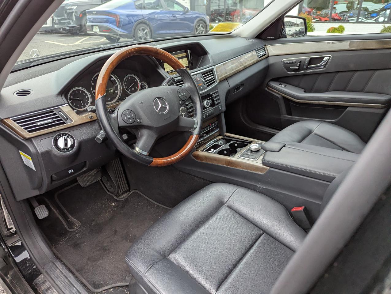 Mercedes-Benz E-Class 4dr Sdn E 350 Sport 4MATIC 2010