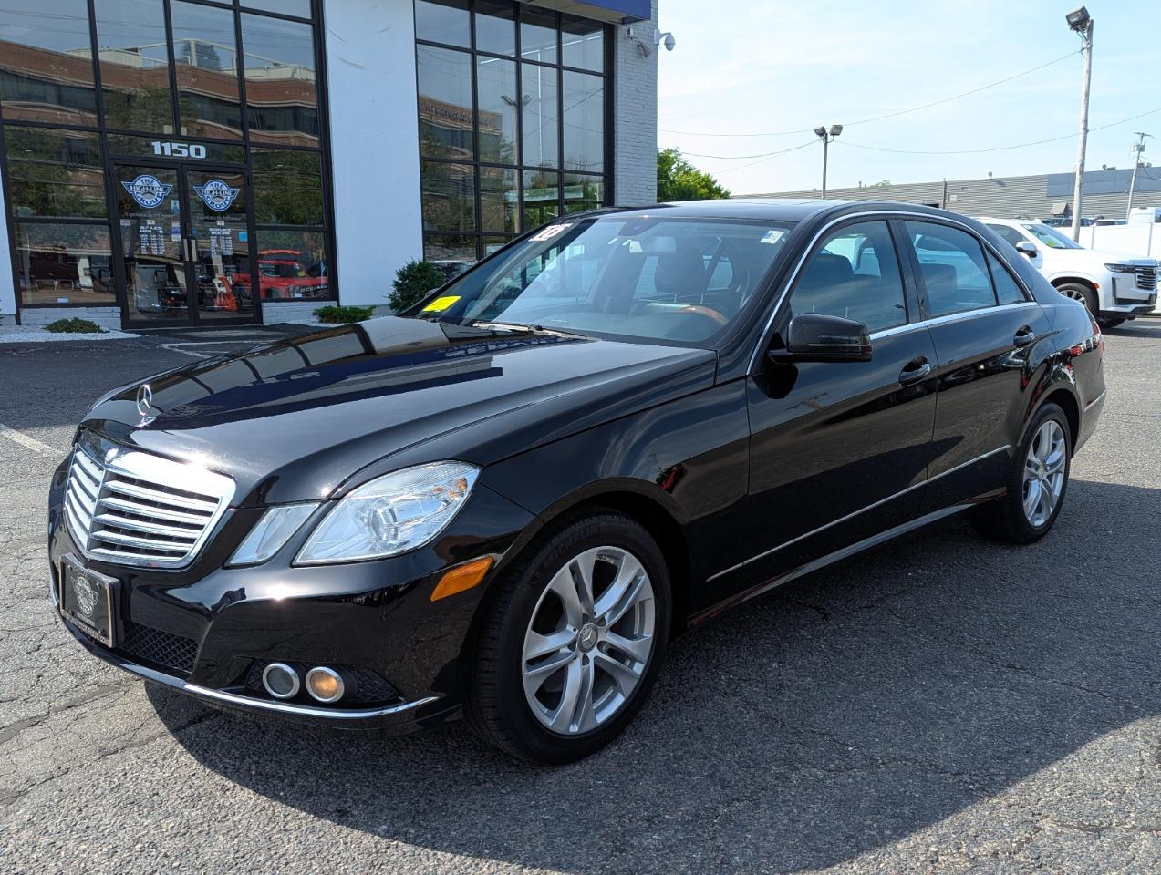 Mercedes-Benz E-Class 4dr Sdn E 350 Sport 4MATIC 2010
