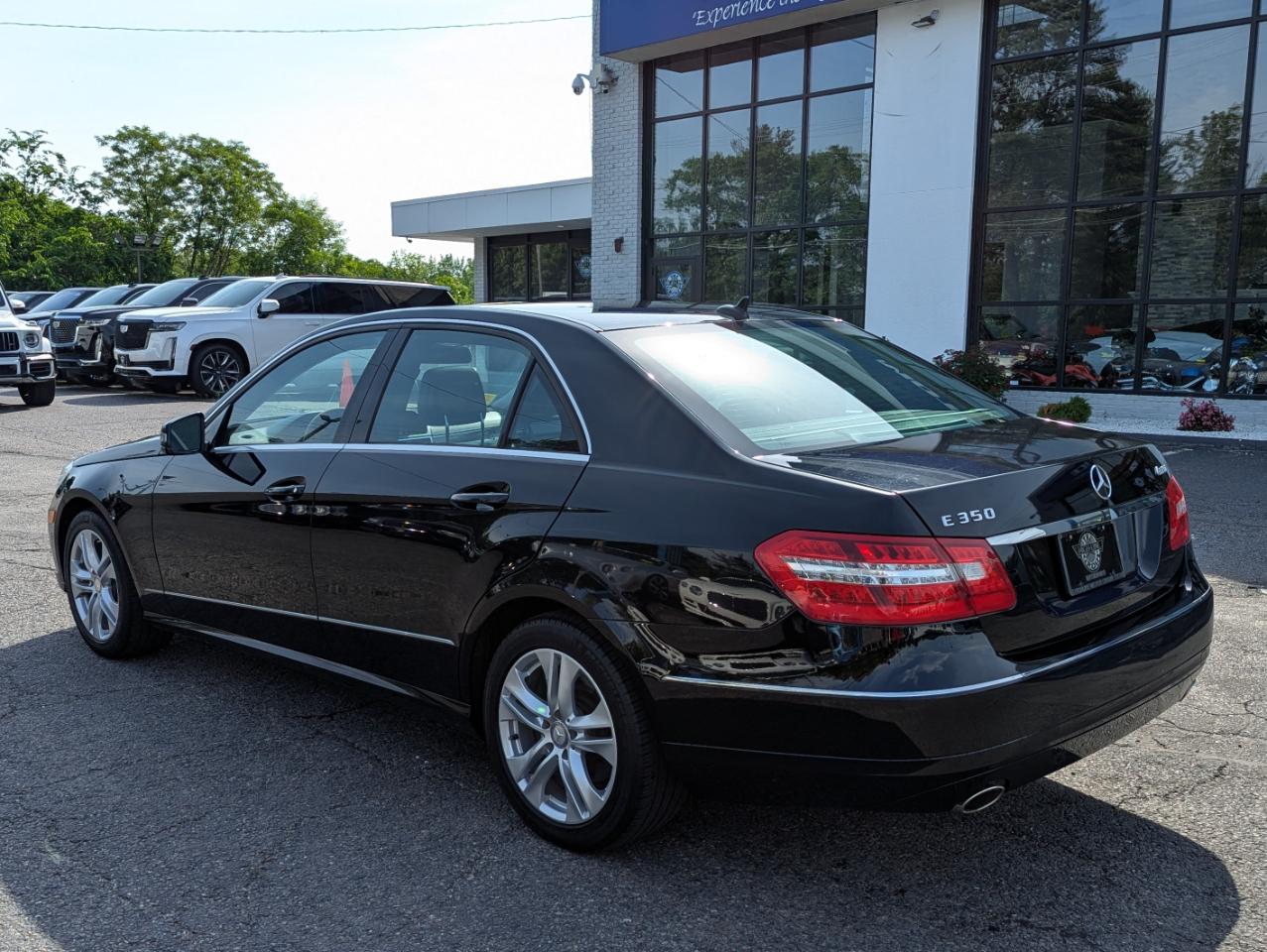 Mercedes-Benz E-Class 4dr Sdn E 350 Sport 4MATIC 2010