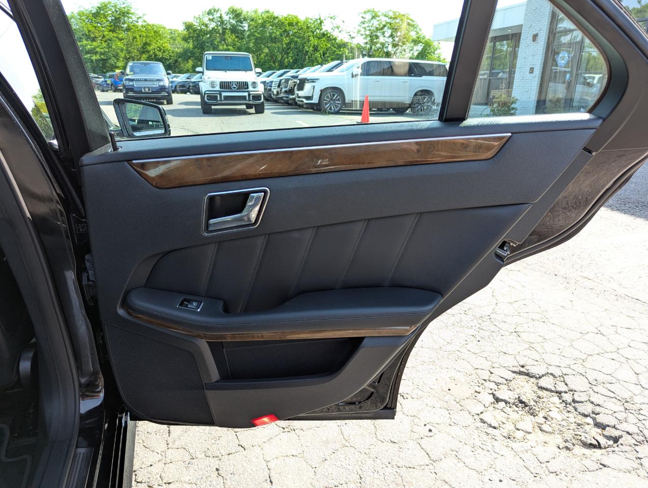 Mercedes-Benz E-Class 4dr Sdn E 350 Sport 4MATIC 2010