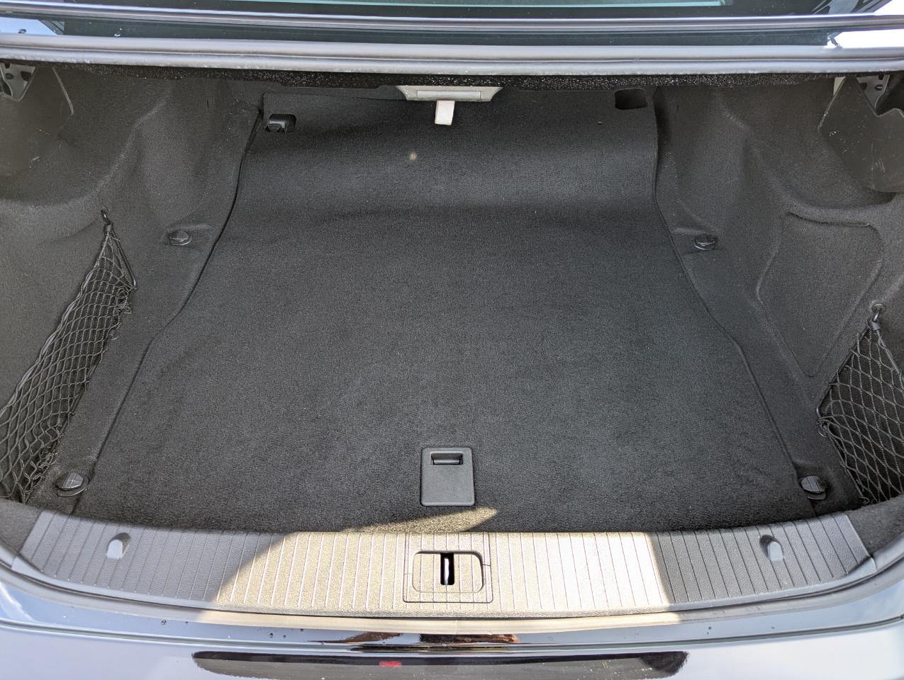 Mercedes-Benz E-Class 4dr Sdn E 350 Sport 4MATIC 2010
