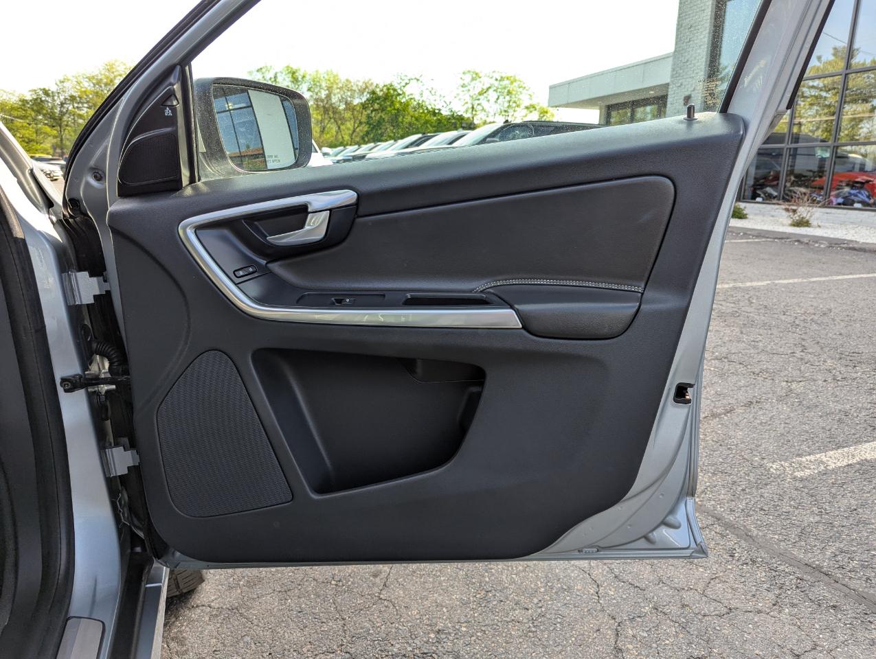 Volvo XC60 AWD 4dr 3.0L 2014