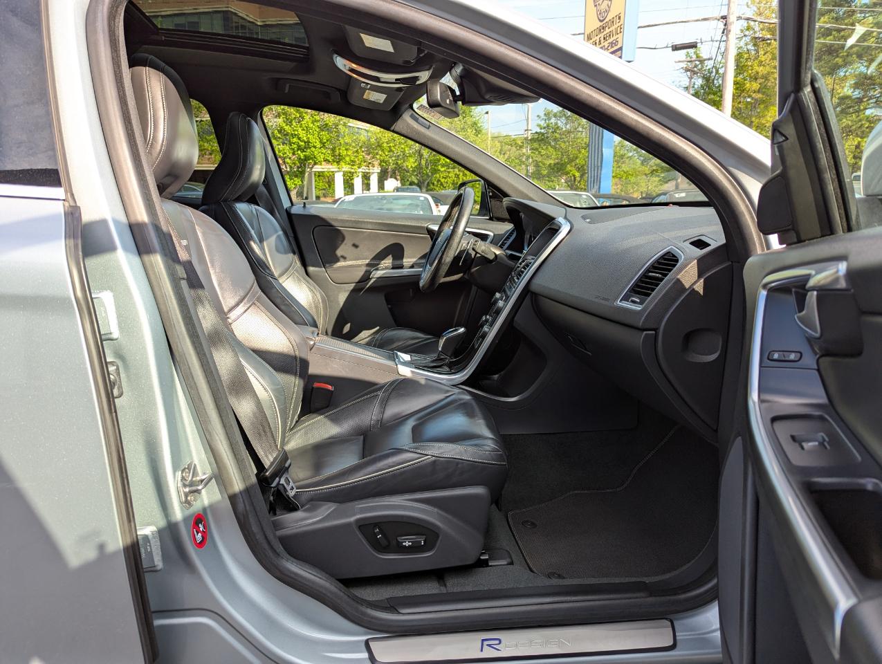 Volvo XC60 AWD 4dr 3.0L 2014