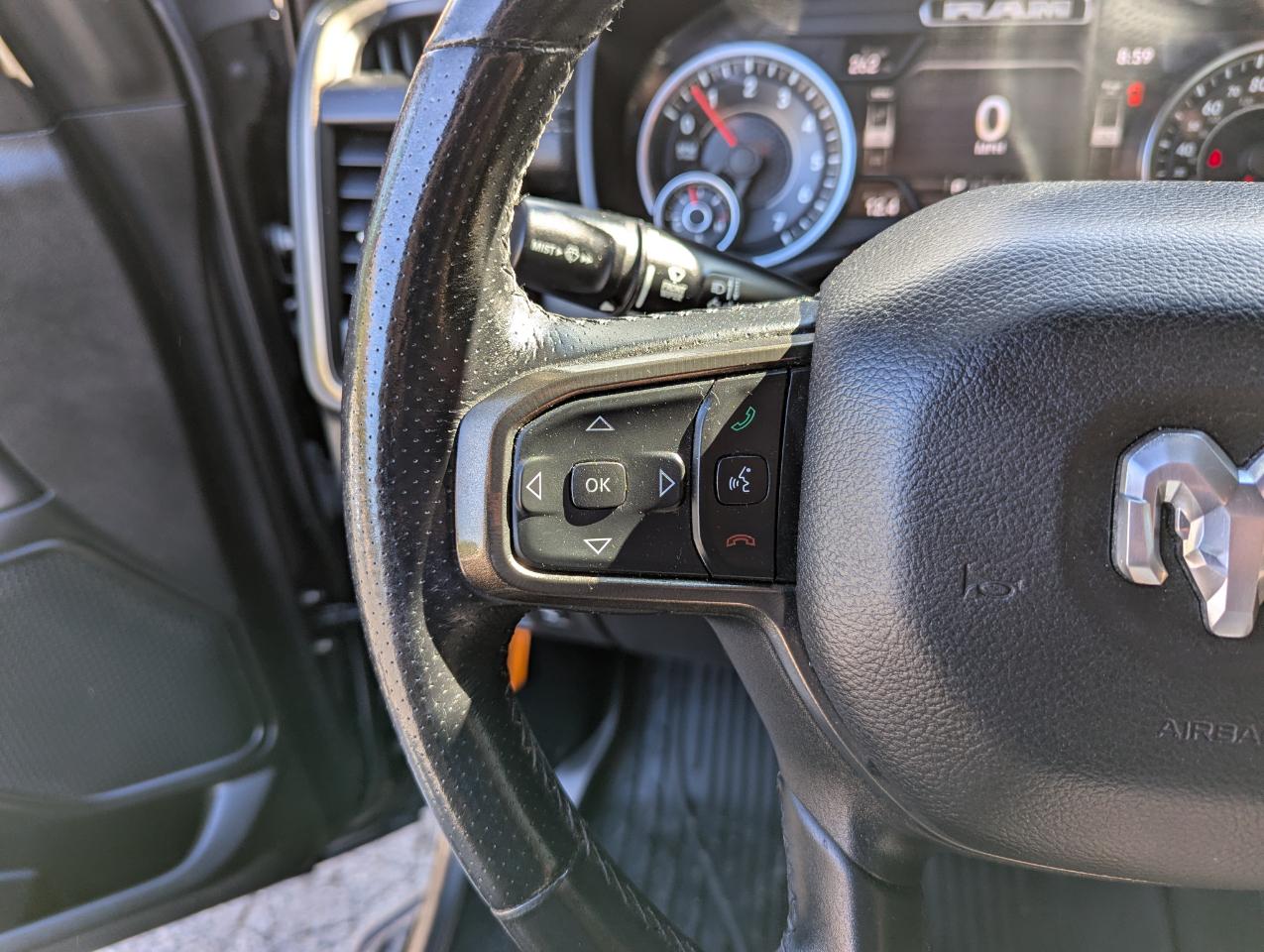 RAM 1500 Sport 4x4 Crew Cab 5'7" Box 2022