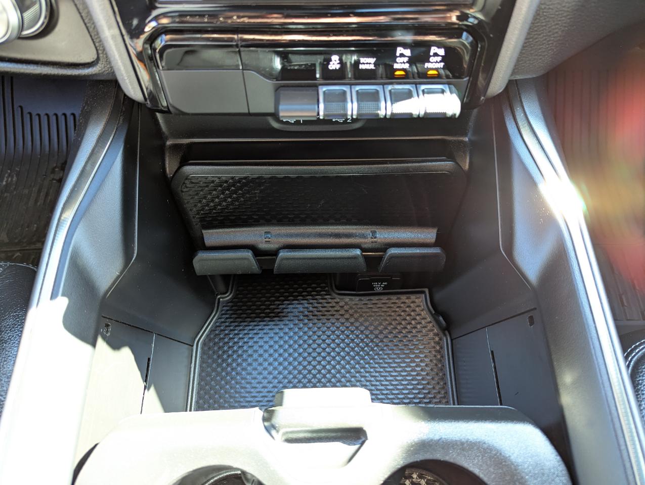 RAM 1500 Sport 4x4 Crew Cab 5'7" Box 2022