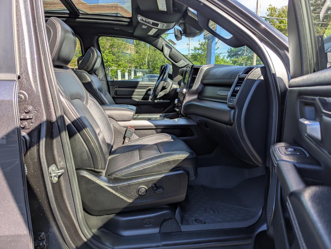 RAM 1500 Sport 4x4 Crew Cab 5'7" Box 2022