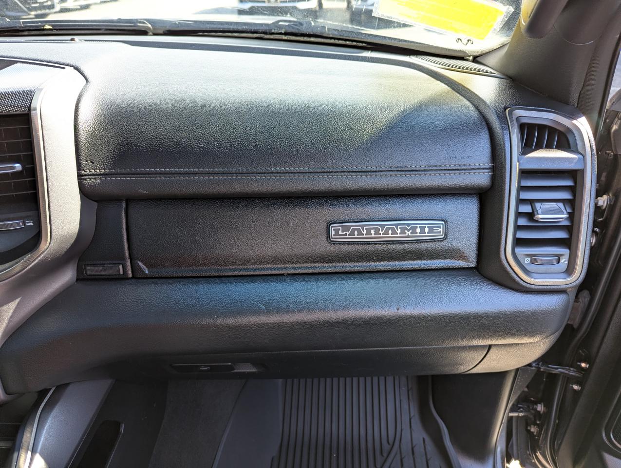 RAM 1500 Sport 4x4 Crew Cab 5'7" Box 2022