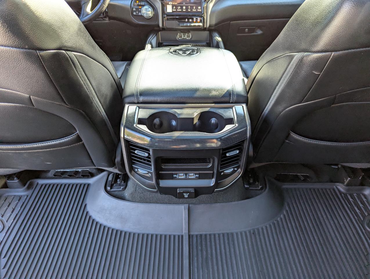 RAM 1500 Sport 4x4 Crew Cab 5'7" Box 2022
