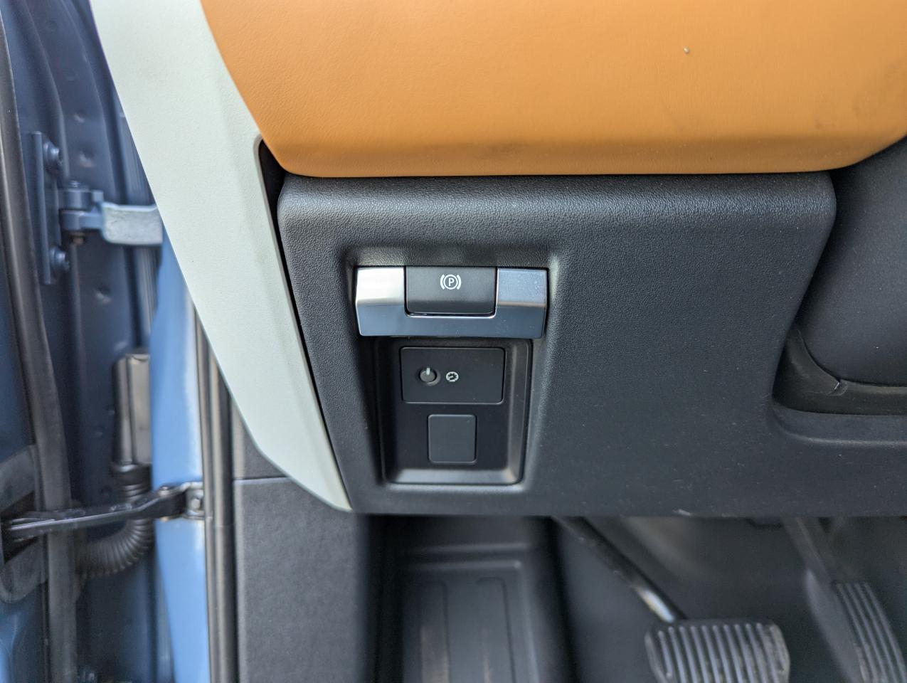 Land Rover Defender 90 P300 S 2024