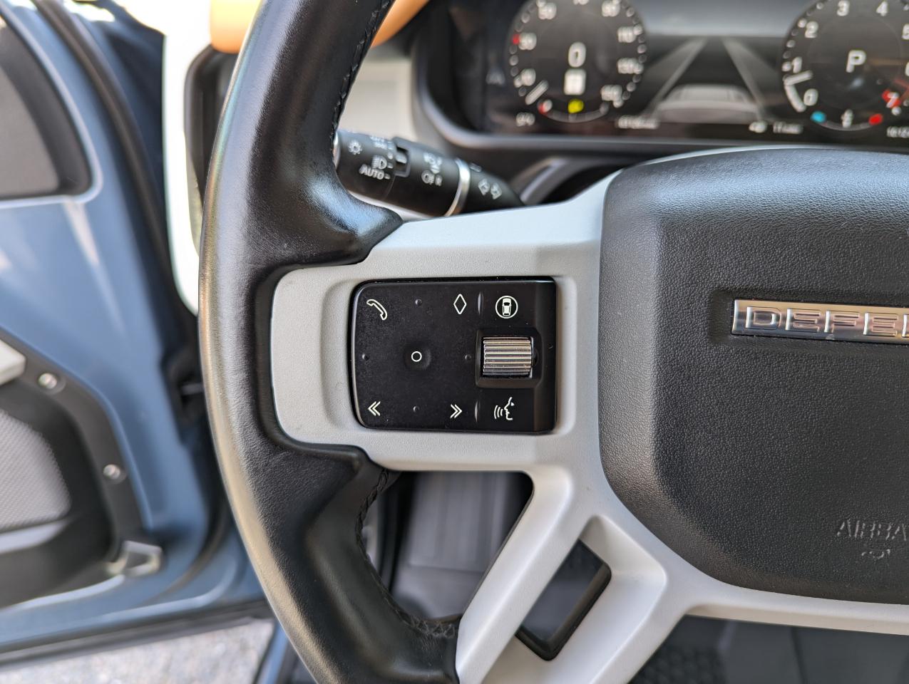 Land Rover Defender 90 P300 S 2024