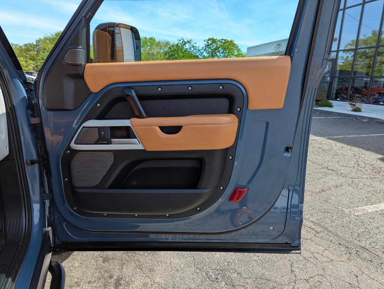 Land Rover Defender 90 P300 S 2024