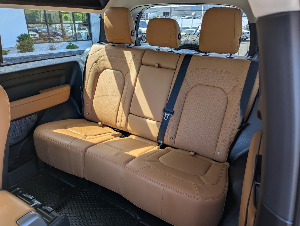 Land Rover Defender 90 P300 S 2024