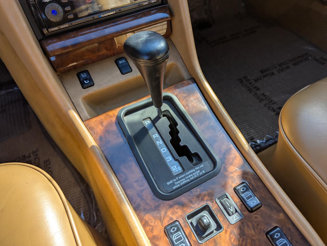 Mercedes-Benz 560 Series 2dr Coupe 560SEC 1991