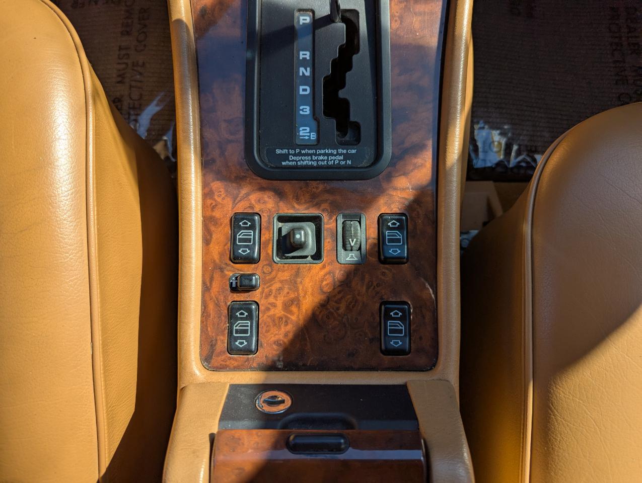Mercedes-Benz 560 Series 2dr Coupe 560SEC 1991