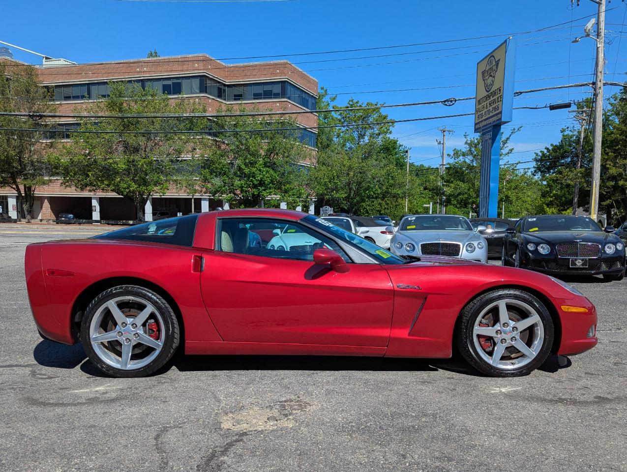 Chevrolet Corvette 2dr Cpe 2005